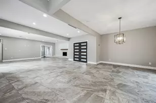 922 Crossroads Dr, Houston, TX 77079 - Photo 6