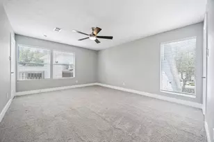 922 Crossroads Dr, Houston, TX 77079 - Photo 26