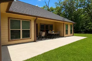 4102 Angus Court, Cleveland, TX 77328 - Photo 16