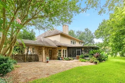 71 Rosewood Street, Lake Jackson, TX 77566 - Photo 10