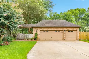 71 Rosewood St, Lake Jackson, TX 77566 - Photo 40