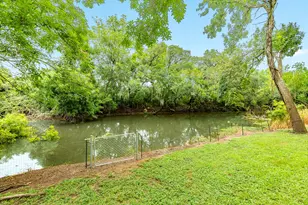 71 Rosewood St, Lake Jackson, TX 77566 - Photo 8