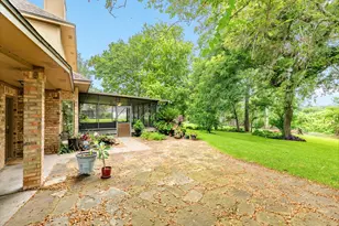 71 Rosewood St, Lake Jackson, TX 77566 - Photo 6