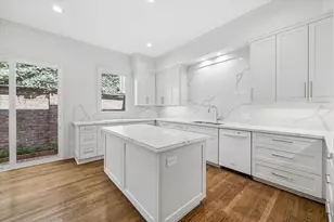 983 S Post Oak Ln, Houston, TX 77056 - Photo 12