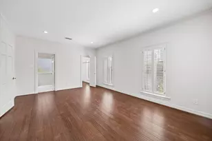 983 S Post Oak Ln, Houston, TX 77056 - Photo 30