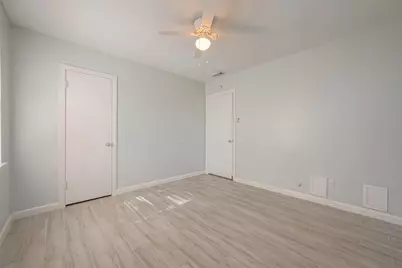 3426 Bradford Street, Houston, TX 77025 - Photo 32