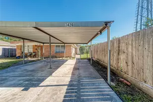 3426 Bradford St, Houston, TX 77025 - Photo 2
