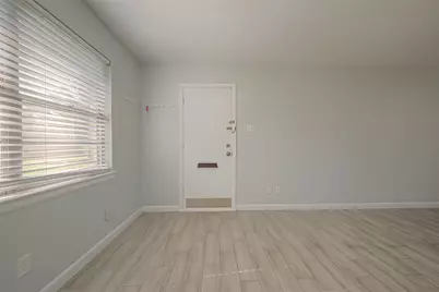 3426 Bradford Street, Houston, TX 77025 - Photo 8
