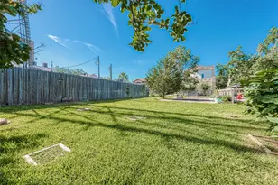 3426 Bradford St, Houston, TX 77025 - Photo 40