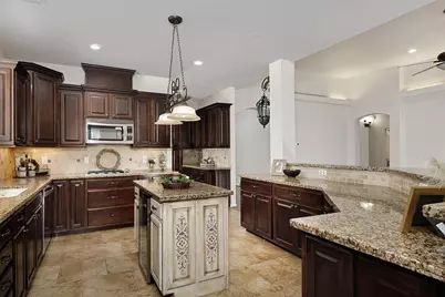 67 N Old Cedar Circle, The Woodlands, TX 77382 - Photo 10