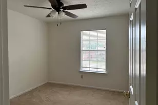 14202 Misty Knoll Ct, Houston, TX 77062 - Photo 26