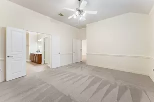 9622 Old Timber Ln, Spring, TX 77379 - Photo 38