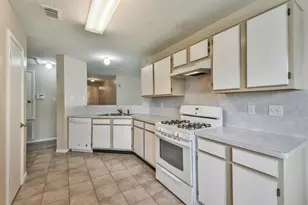 19906 Black Cherry Bend Ct, Cypress, TX 77433 - Photo 4