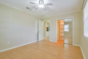 108 Dolphin Ave, Galveston, TX 77550 - Photo 16