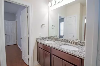 4718 Sabero Lane, League City, TX 77573 - Photo 8