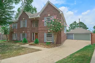 28130 Laura Ct, Conroe, TX 77385 - Photo 2
