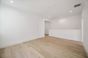 3709 Somerset York Ln, Houston, TX 77055 - Photo 16