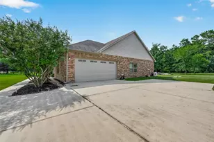 15648 Connie Ln, Montgomery, TX 77316 - Photo 4