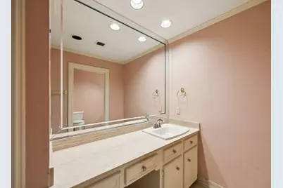 8800 Woodway Drive #15, Houston, TX 77063 - Photo 14