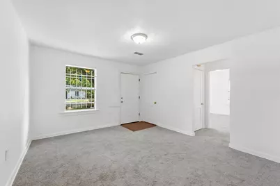 5326 Wenda Street, Houston, TX 77033 - Photo 6