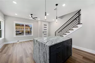 4624 Mayflower St, Houston, TX 77033 - Photo 12