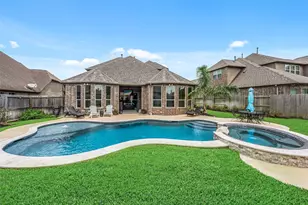 1324 Elkins Hollow Ln, League City, TX 77573 - Photo 1