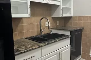 9809 Richmond Ave, Houston, TX 77042 - Photo 8