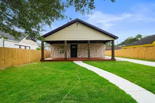 1408 Pearson St, Houston, TX 77023 - Photo 2