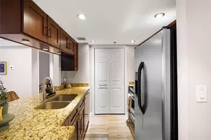 3525 Sage Rd, Houston, TX 77056 - Photo 4