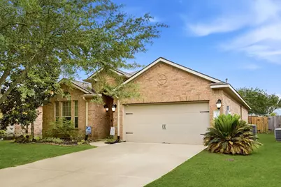 3233 Emma Lake Court, Dickinson, TX 77539 - Photo 2