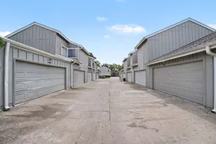 13010 Greenway Chase Ct, Houston, TX 77072 - Photo 20
