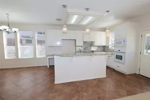 1107 Magnolia Woods Ct, Sugar Land, TX 77479 - Photo 6