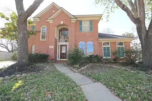 1107 Magnolia Woods Ct, Sugar Land, TX 77479 - Photo 2