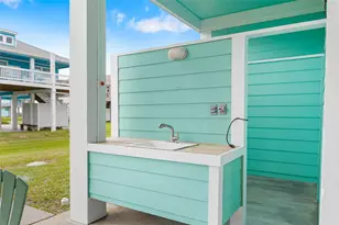 3347 Prides Way, Crystal Beach, TX 77650 - Photo 40