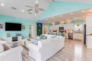 3347 Prides Way, Crystal Beach, TX 77650 - Photo 10