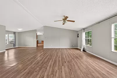 5982 Waukegan Rd, Conroe, TX 77306 - Photo 16