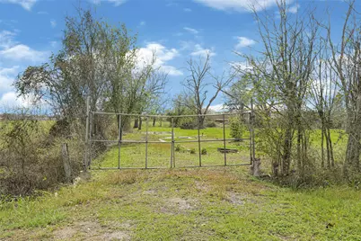 302 Blue Creek Road, El Campo, TX 77437 - Photo 2