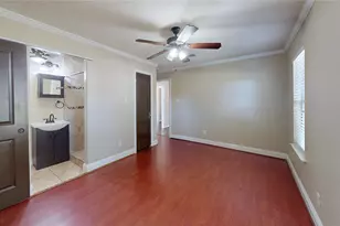 511 Pearl St, Baytown, TX 77520 - Photo 10