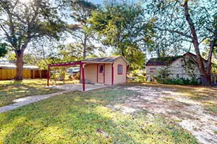 511 Pearl St, Baytown, TX 77520 - Photo 20