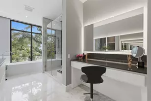 2710 Steel St, Houston, TX 77098 - Photo 24