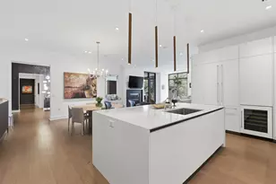 2710 Steel St, Houston, TX 77098 - Photo 6