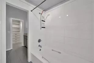 77 Chelsea Blvd, Houston, TX 77006 - Photo 14