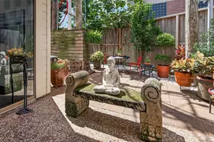 77 Chelsea Blvd, Houston, TX 77006 - Photo 18