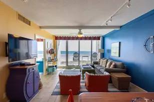 1401 E Beach Dr, Galveston, TX 77550 - Photo 8