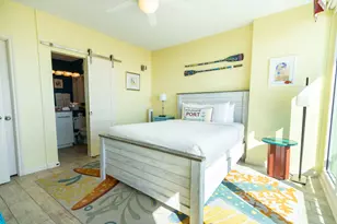 1401 E Beach Dr, Galveston, TX 77550 - Photo 28