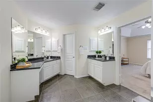 2607 Enclave At Shady Acres Ct, Houston, TX 77008 - Photo 24