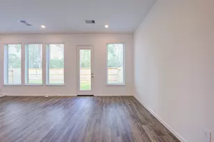 609 Royal Arch Dr, Conroe, TX 77304 - Photo 8