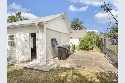 7901 Helmers Street, Houston, TX 77022 - Photo 2