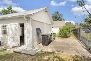 7901 Helmers St, Houston, TX 77022 - Photo 2