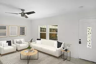 7901 Helmers St, Houston, TX 77022 - Photo 16